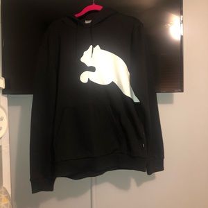 Brand new puma hoddie!